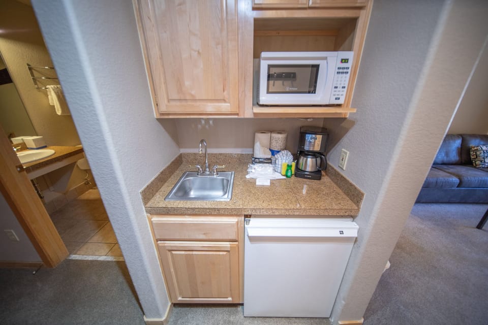 Kitchenette