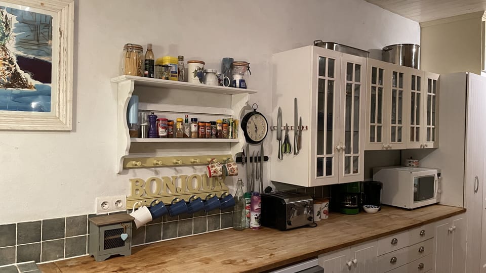 Kitchen/dining area