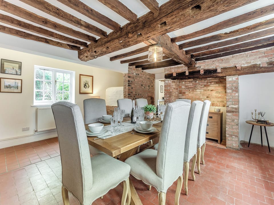 Dining room | The Farmhouse - Norwood Park, All Nottinghamshire