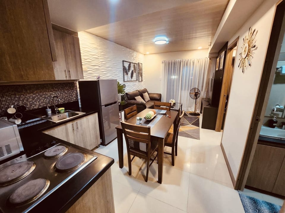 full kitchen