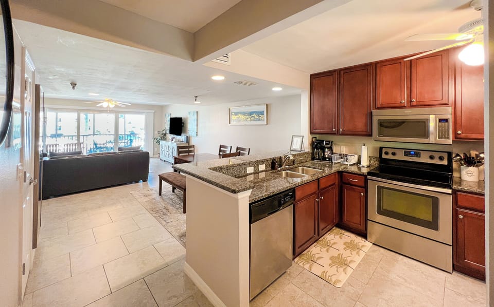 fully equipped kitchen