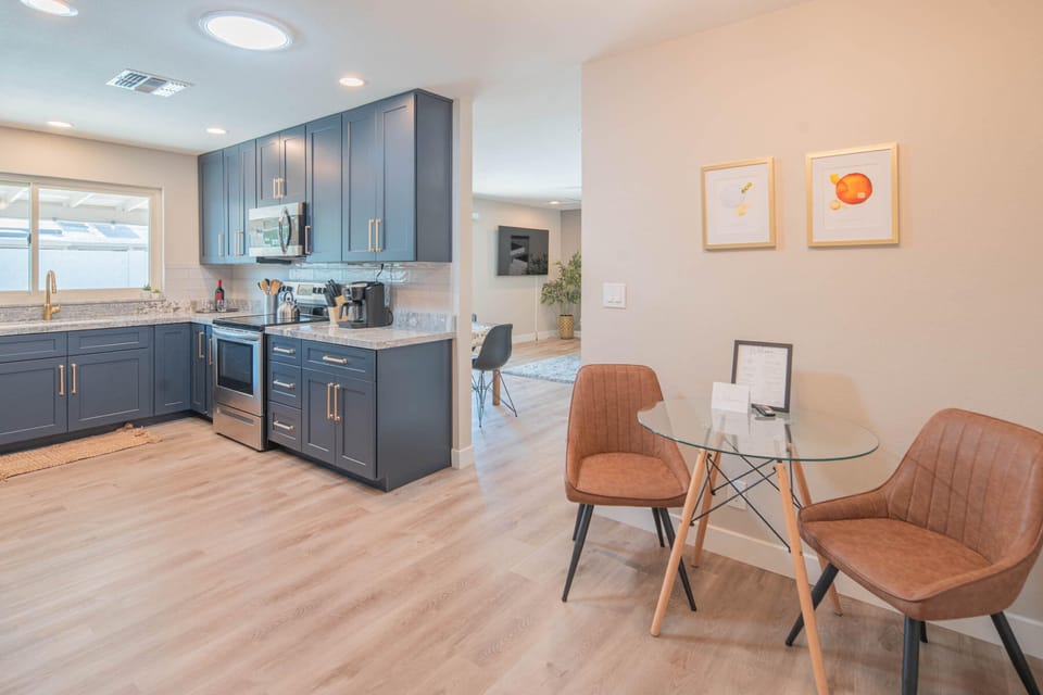 Open kitchen with breakfast nook to enjoy your morning coffee