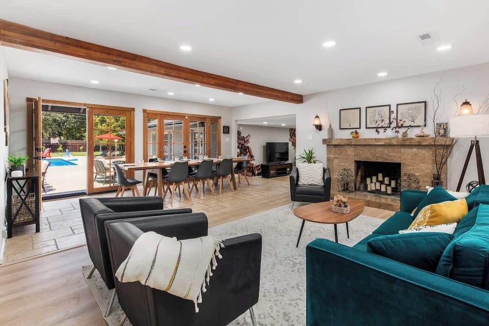 Dining room area