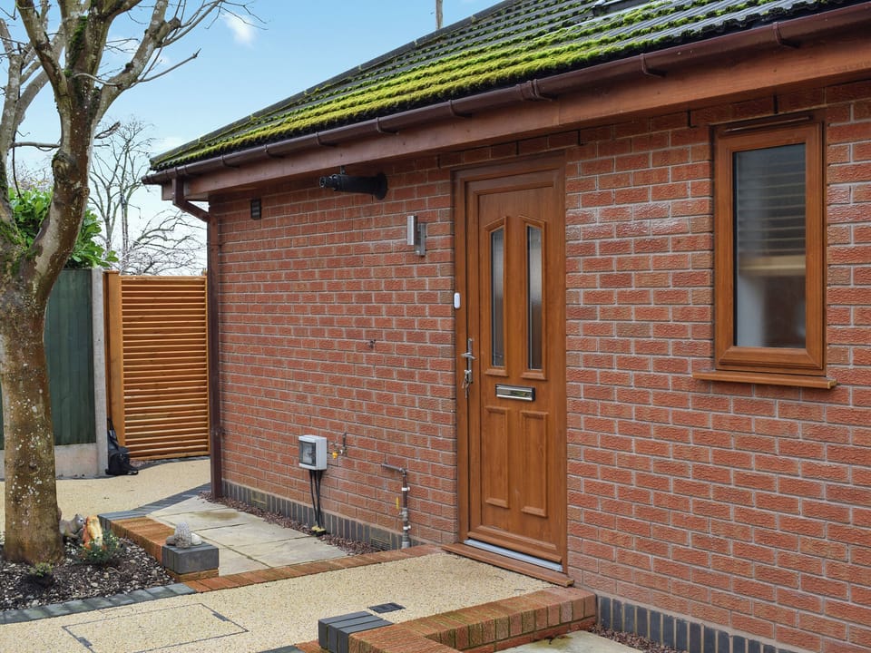 Exterior | The Squirrels, Malvern