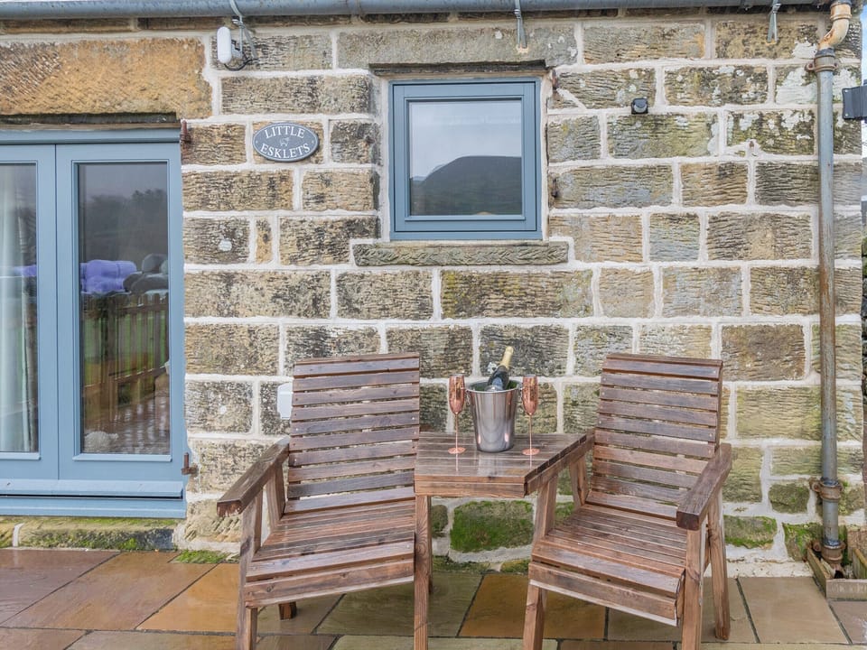 Sitting-out-area | Little Esklets - Waites House Farm Cottages, Westerdale, near Castleton