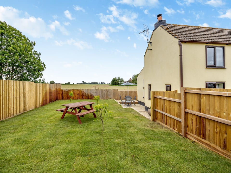 Garden | Huntspill Cottage, Holbeach Bank, near Spalding