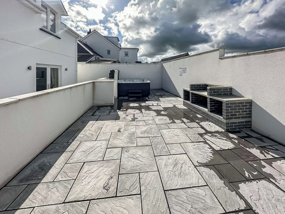 Terrace | South Carvan View, Tavernspite