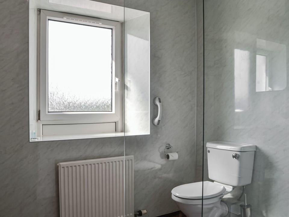 Bathroom | Montys, Castle Douglas