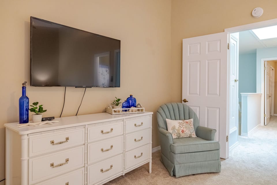 Lounge around in the master during rainy days and watch some of your favorite movies or tv shows.