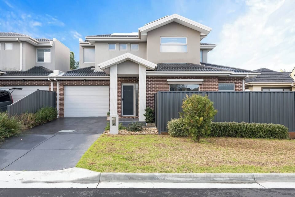 Experience the best of Rosebud in this sunny seaside home.