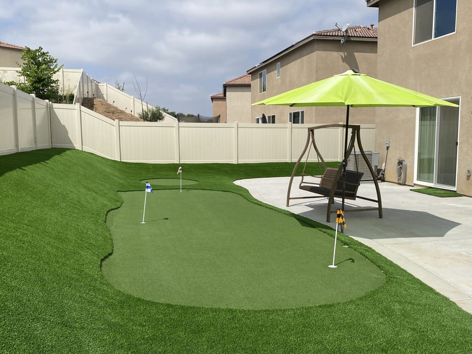 Backyard Mini Golf ⛳️