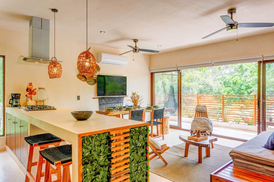 Extra seating at the kitchen breakfast bar