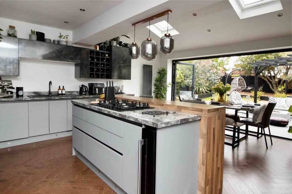 5e8e066f-03ed-48b5-9b68-a096c4511881