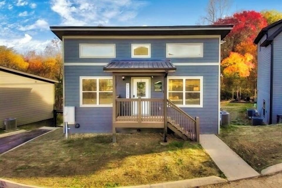 Pull up to your home away from home the mountain air greets you, and the warm glow through the windows invites you in. Step inside and feel the stress of everyday life melt away as you settle into your private getaway.