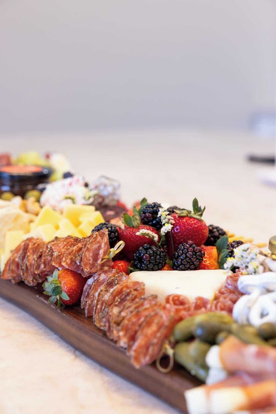 Charcuterie & Entertainment Ready – Host in style with curated grazing boards and plenty of dining and entertaining space for your group.