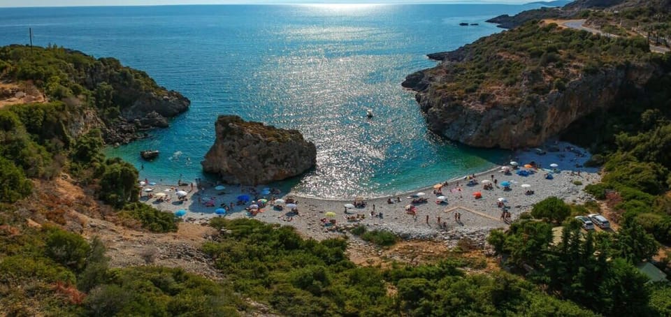 Foneas beach - 3km