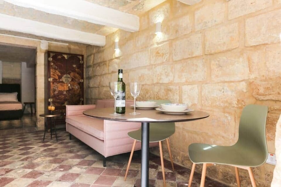 Garden Room (Below Str Level)