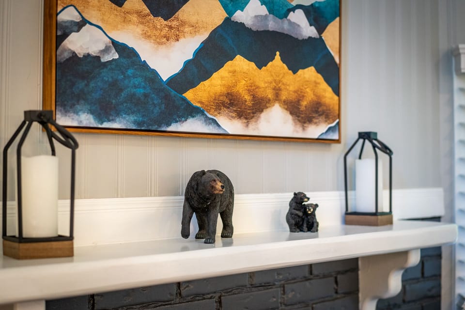 Enjoy the fun mountain decor throughout.