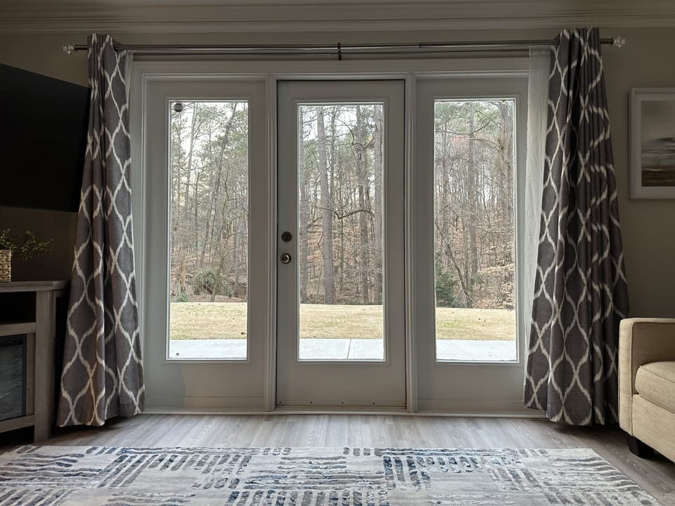 LR and looking out into the backyard, keep an eye out for a few adorable deer!