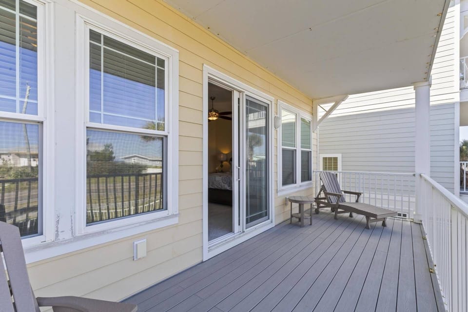 Second Floor Balcony With Ocean Views