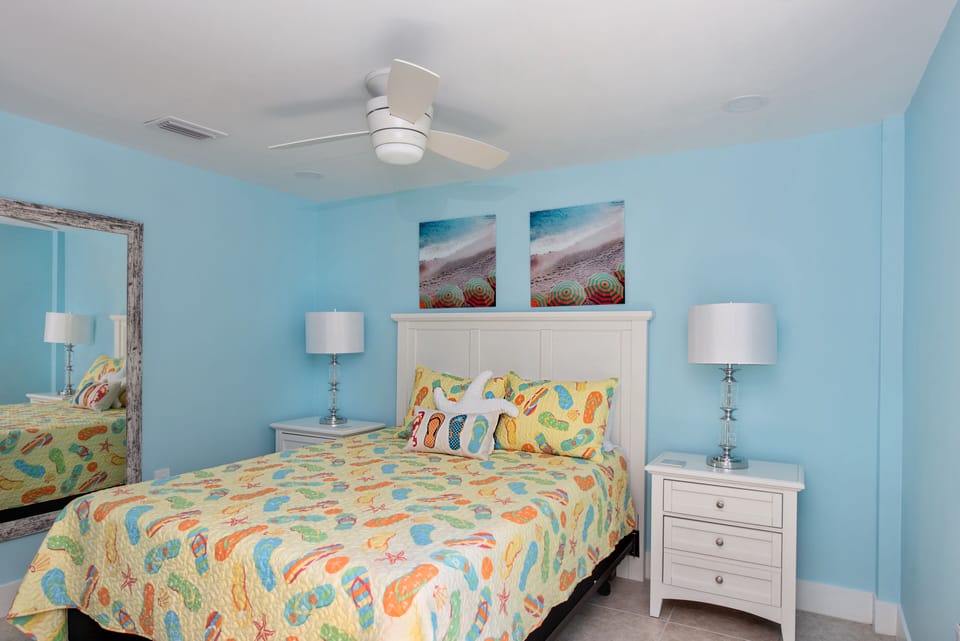 1st Floor Queen Guest Bedroom