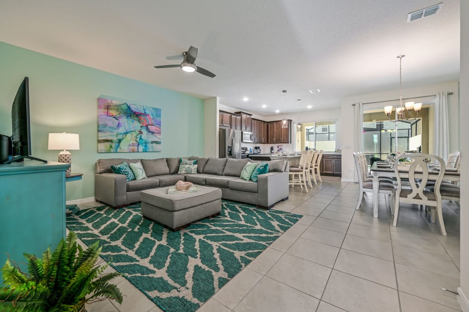 This beautifully appointed 4 bedroom, 5 bathroom house will dazzle you