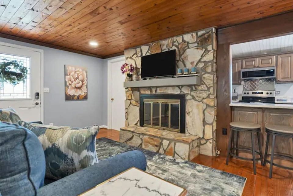 Electric fireplace