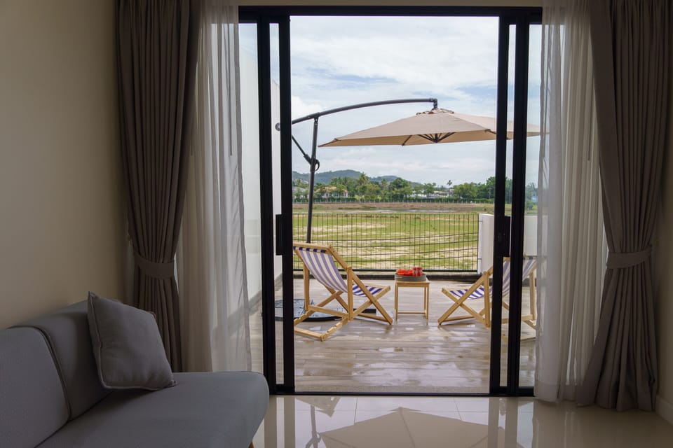 A terrace ( bedroom 3)