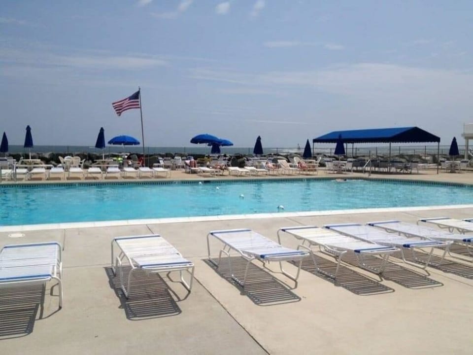 Enormous pool over looking the North Wildwood Inlet