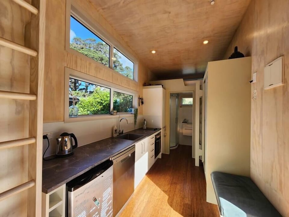 Kitchen tiny house (2)