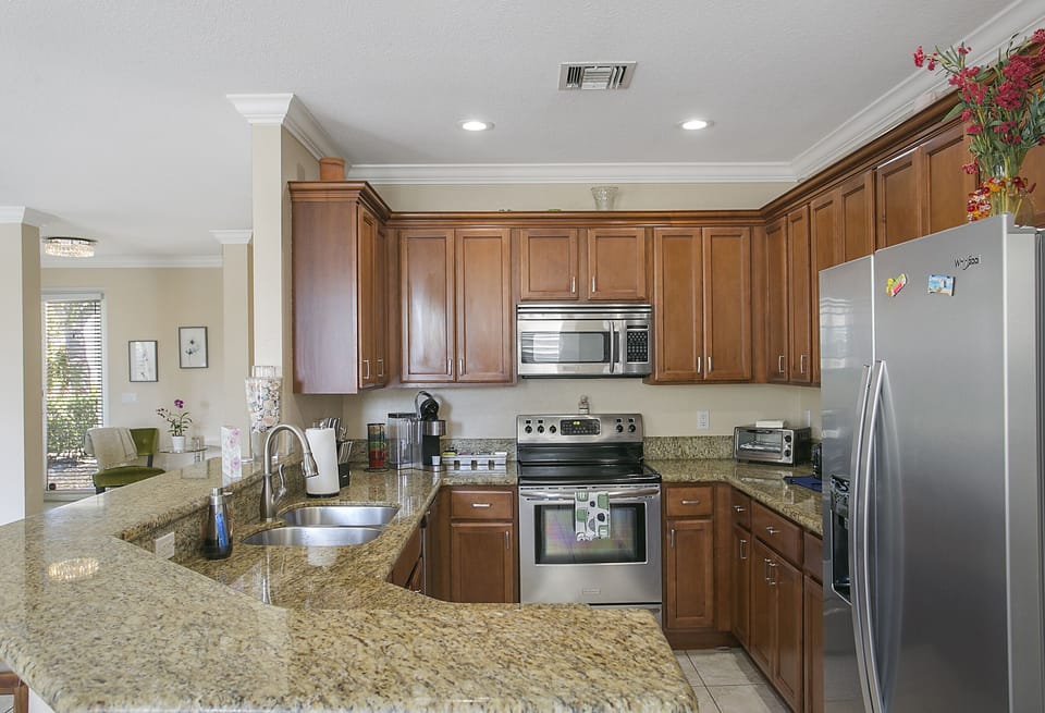 WELL STOCKED KITCHEN