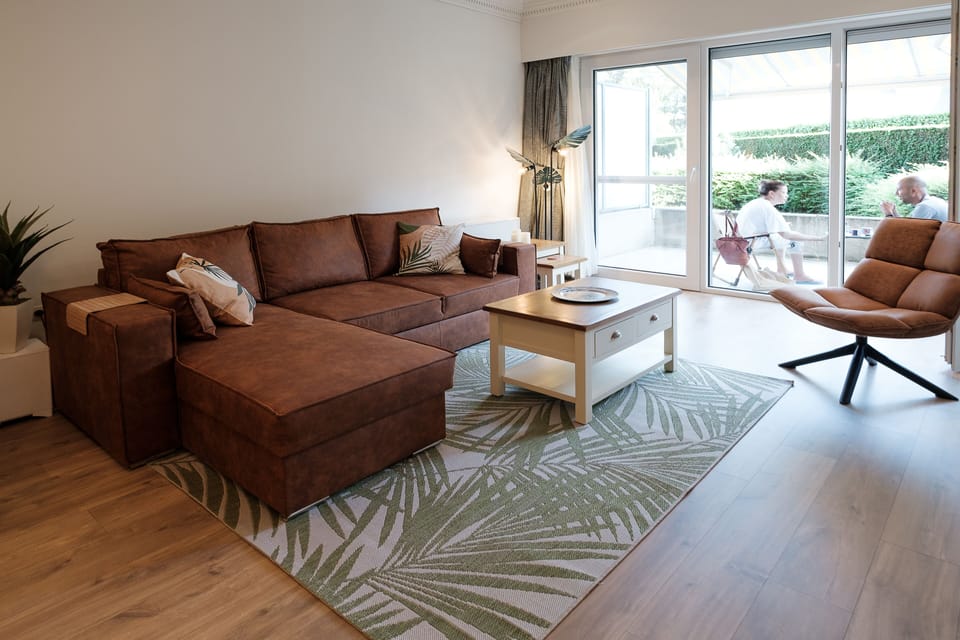 Living room (view from entrance)