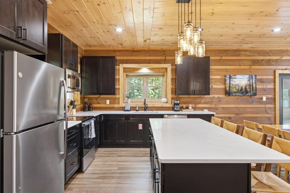Spacious Kitchen and Island with additional seating