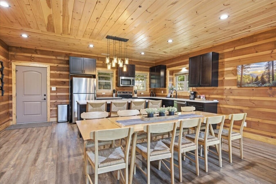 Large Dining Area