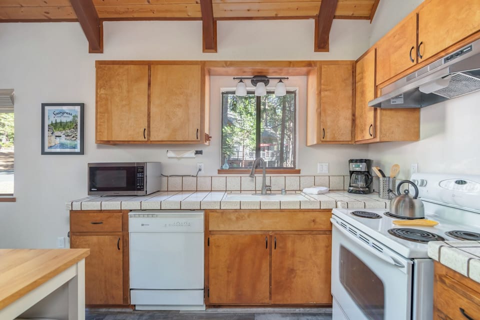 Kitchen 2