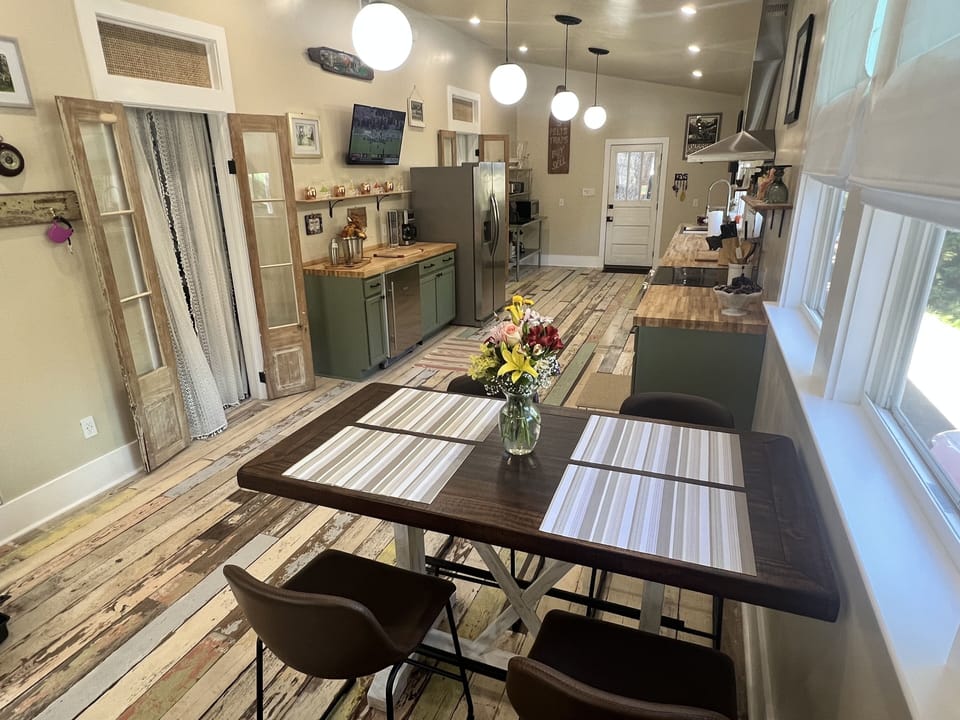 Giant Eat-In Kitchen is a Cook's Dream!