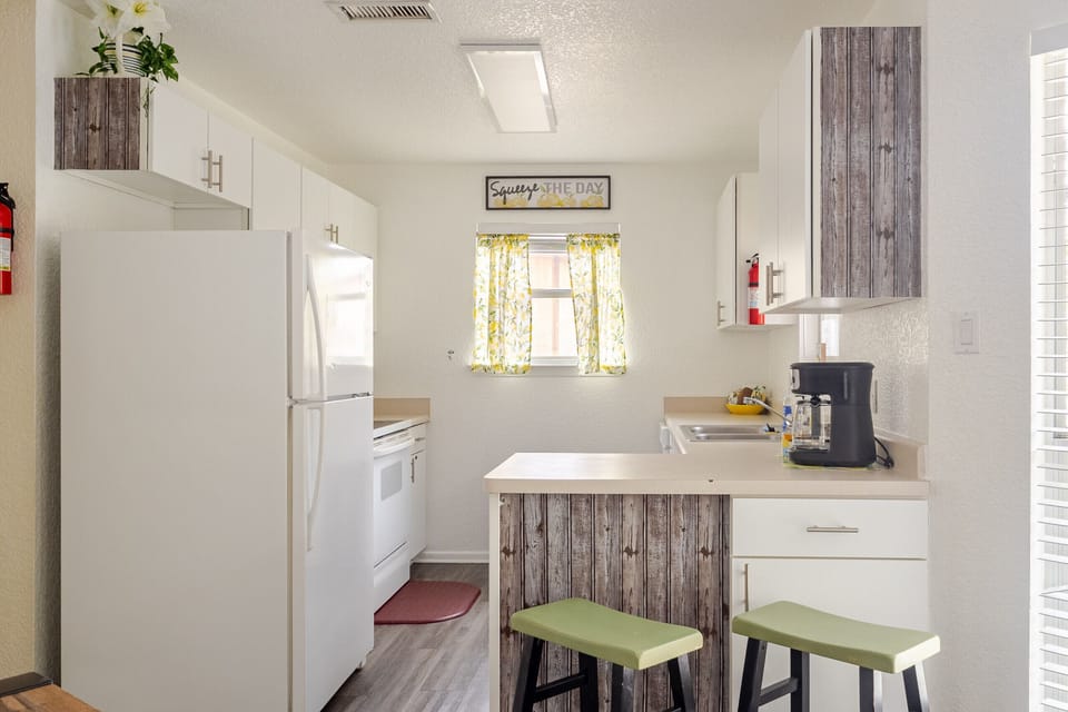 Galley kitchen to cook for your crew!