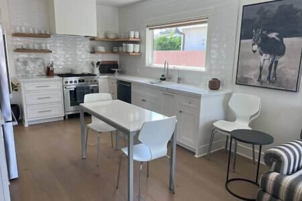 Kitchen (2)