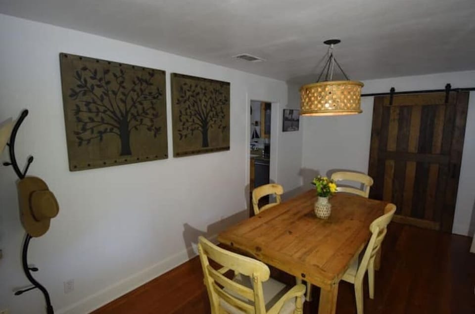 Dining room table (extra chairs available for seating up to six)