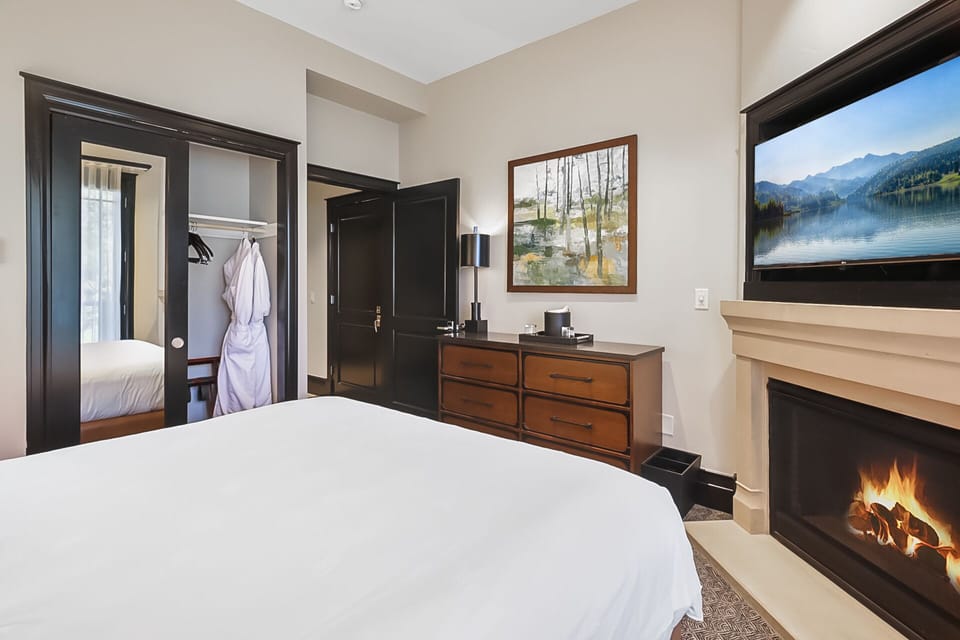 Guest Bedroom #2