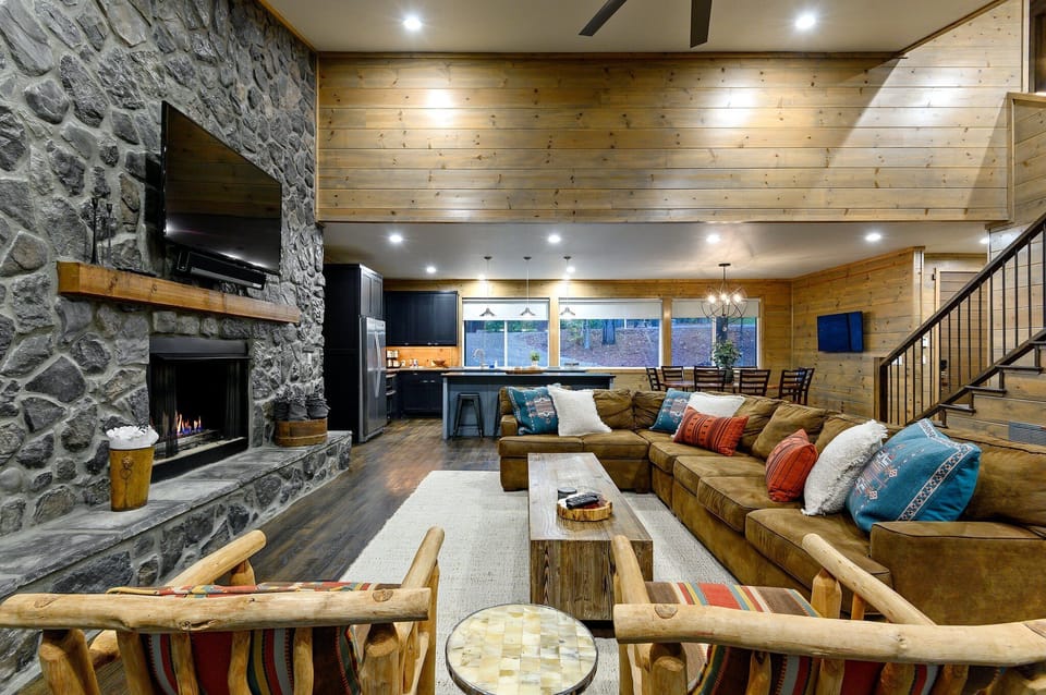 The open floor plan gives you access to everything!