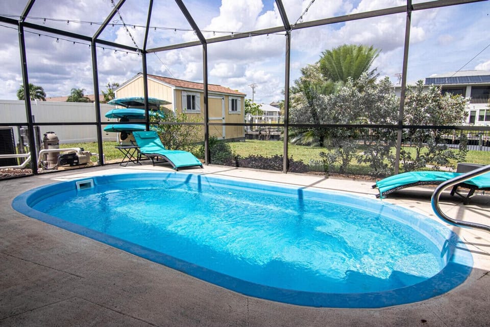 Poolside Life