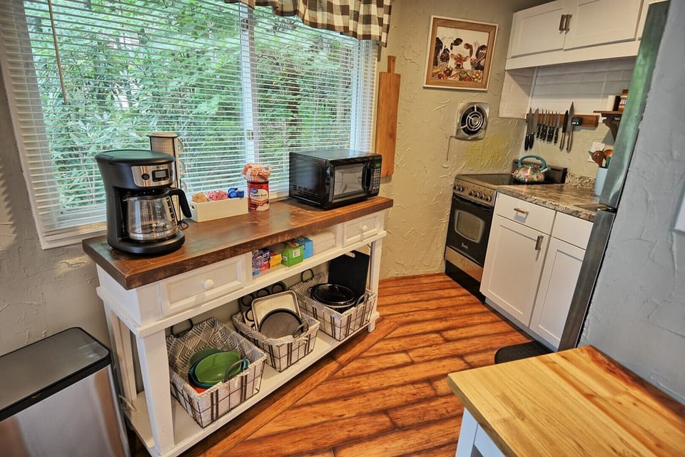 Kitchen area with Regular Coffee Maker