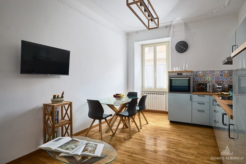 Living room with equipped kitchen
