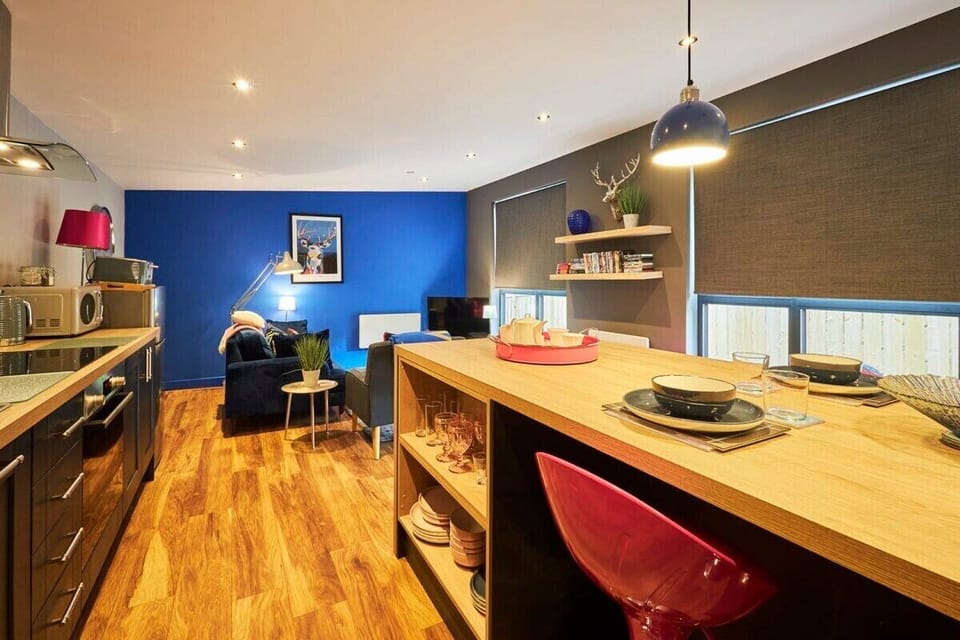 Ocean Blue Lodge, Alnwick - Host & Stay
