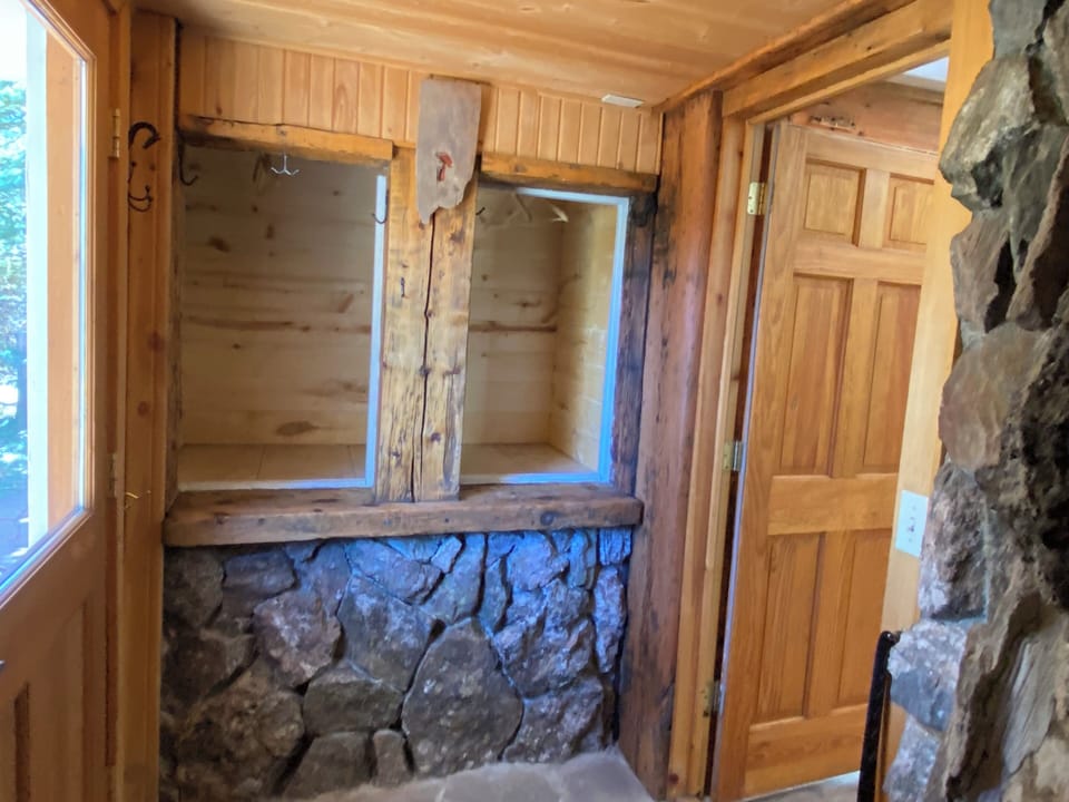 mud room