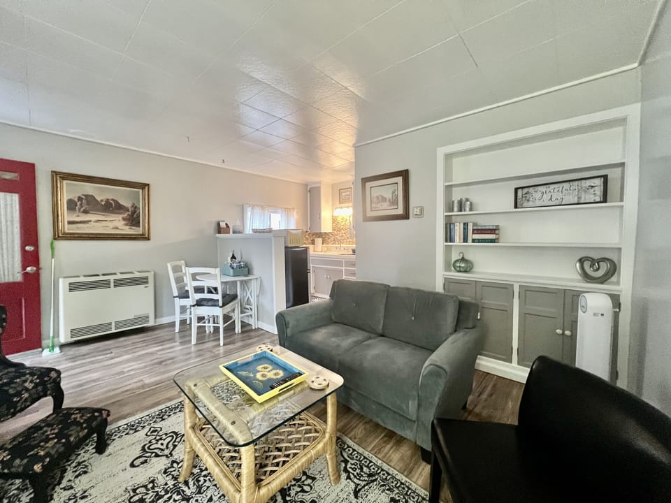 Have a seat and plan your next day trip!