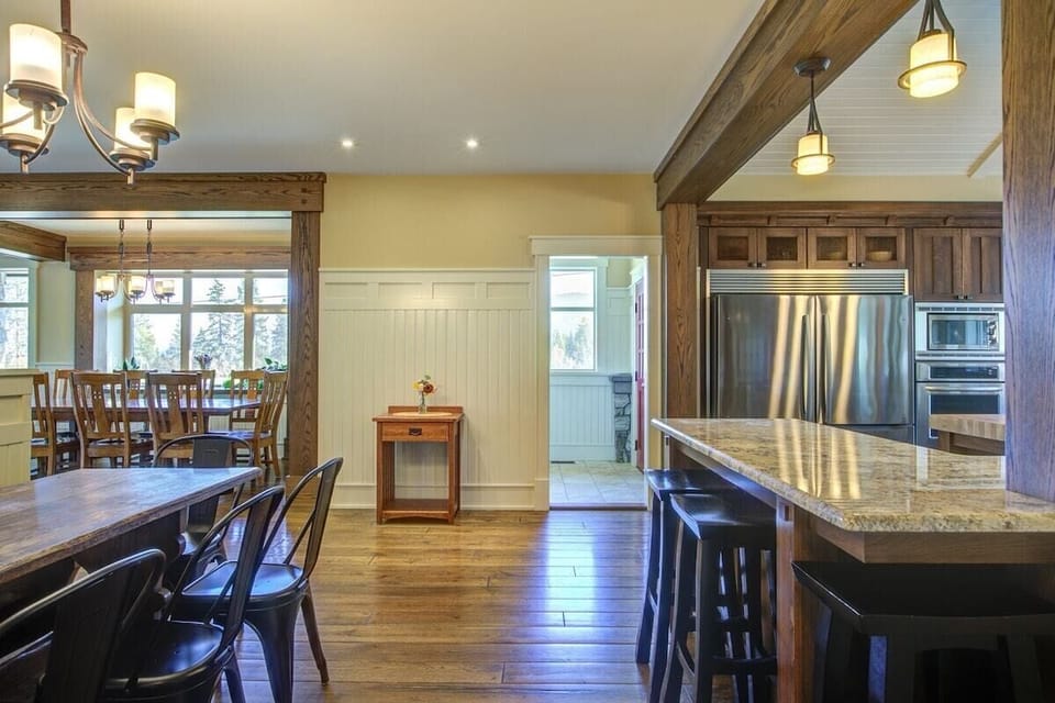 Dining nook 