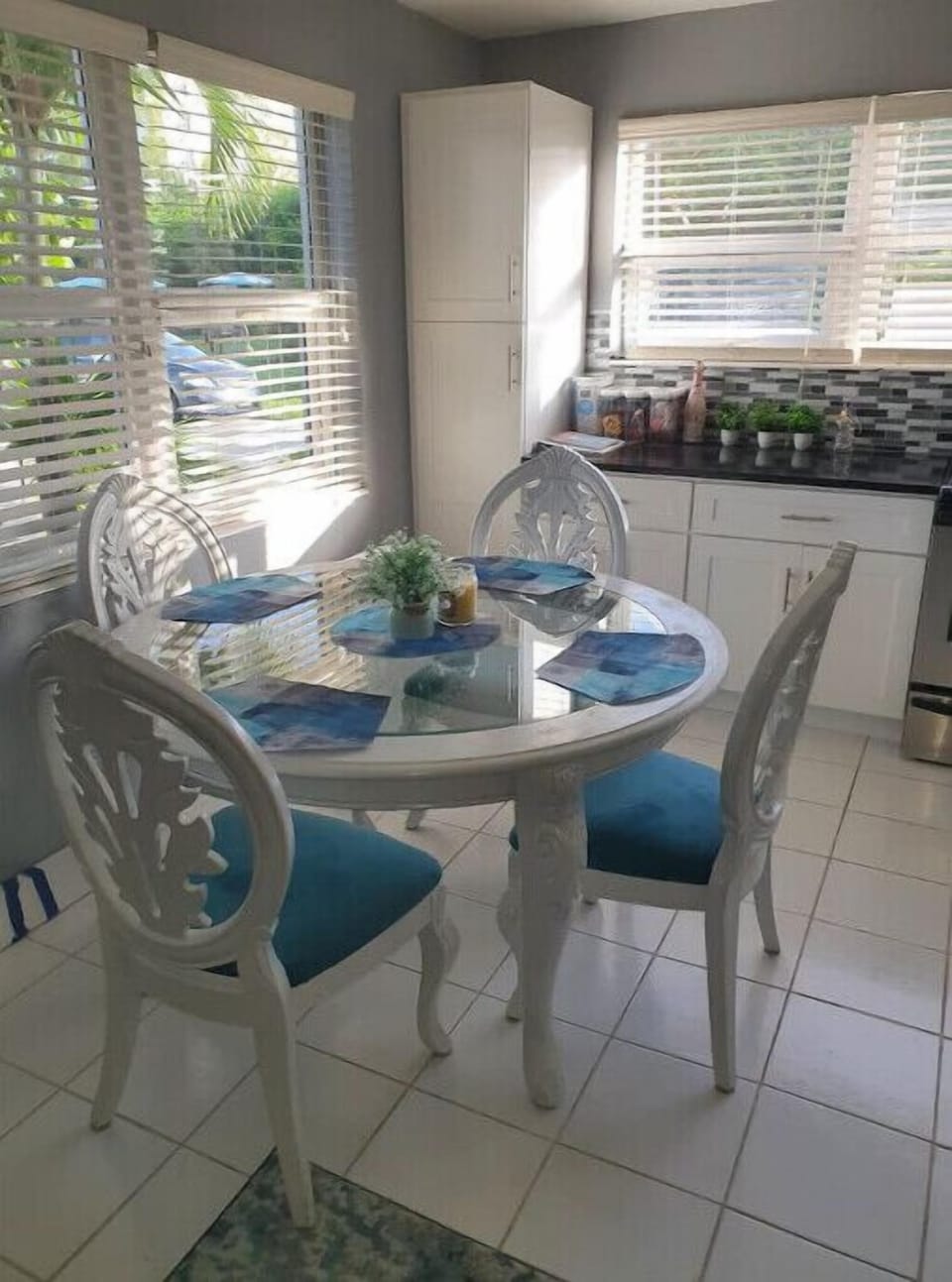 Dinning area 