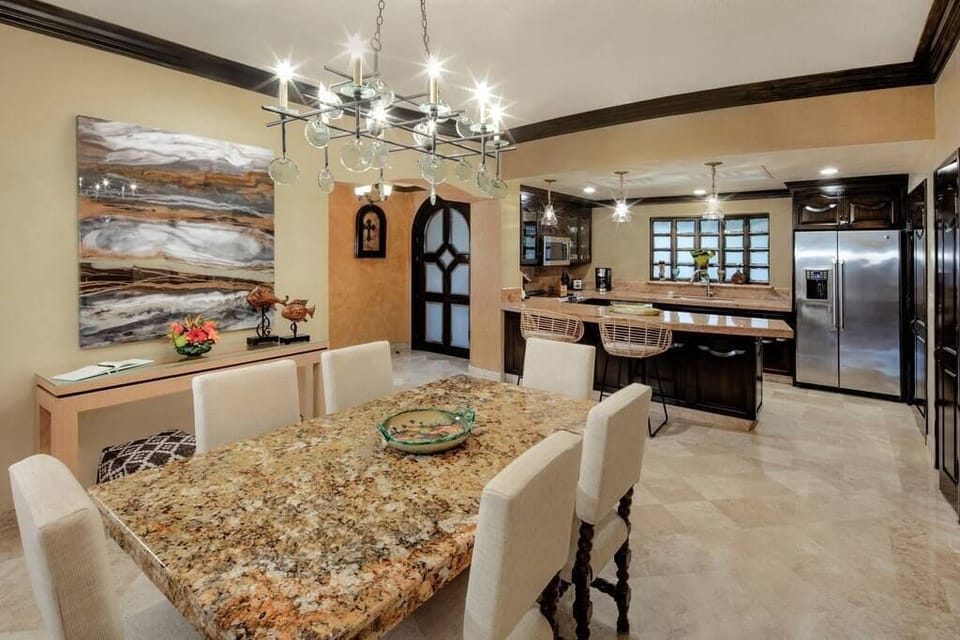 Dining table (2)